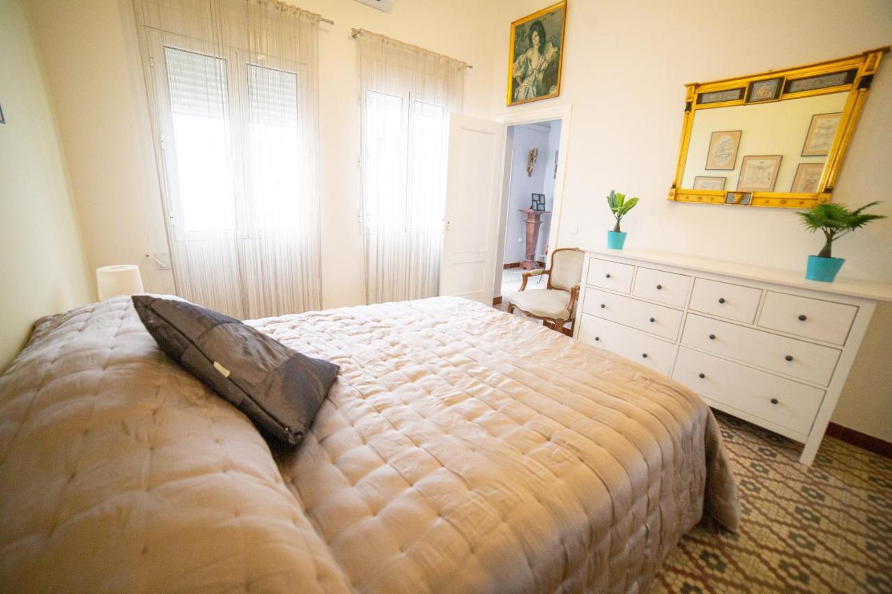 Hébergement de vacances Casa Xanadu - 6 Bedroom Andalusian With Terraces *